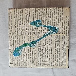 V on Canvas  4x4x1" Handmade. Inspirational Bible verse 🙏